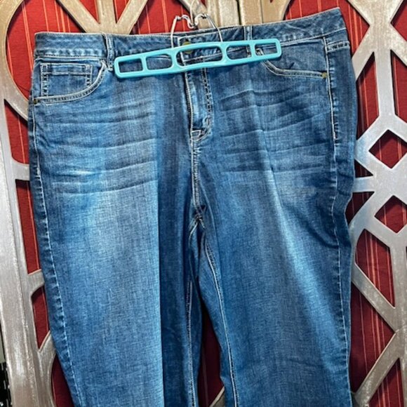 Lane Bryant 20 R Jeans - Picture 2 of 5